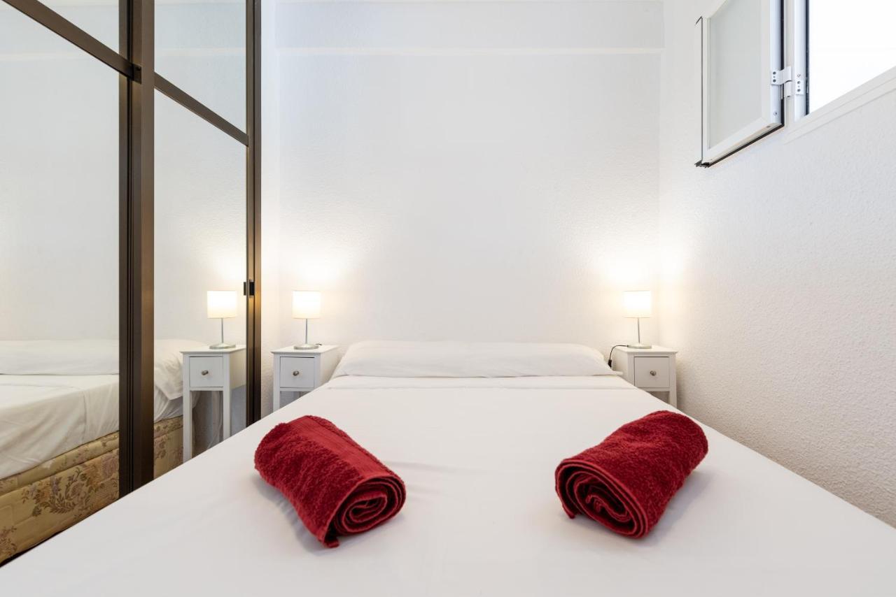 Al Andalus Carihuela Apartment Torremolinos Luaran gambar